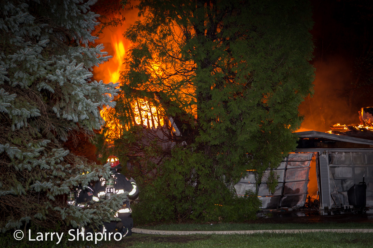 garage fire at 204 E Camp McDonald Road in Prospect Heights IL 5-3-15 Larry Shapiro photographer shapirophotography.net